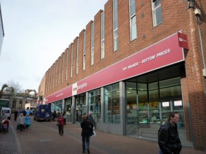 Home Bargains in Tamworth's former Woolworths (19 Mar 2010). Photograph by Graham Soult