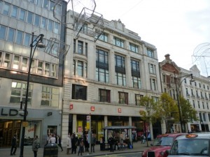 Former Woolworths (now Uniqlo), Oxford Street (24 Nov 2010). Photograph by Graham Soult