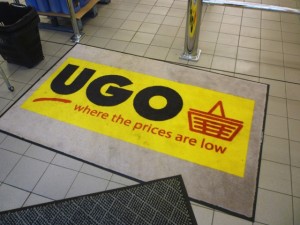 Welcome mat at UGO Boothferry (11 Oct 2011). Photograph by Graham Soult