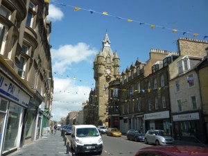High Street and Town Hall, Hawick (29 May 2011). Photograph by Graham Soult