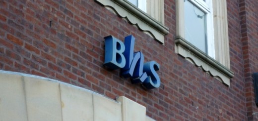 Old-style BHS logo, Carlisle (14 Dec 2010). Photograph by Graham Soult