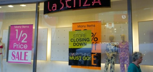 La Senza closing down in Newcastle (2 Jan 2012). Photograph by Graham Soult